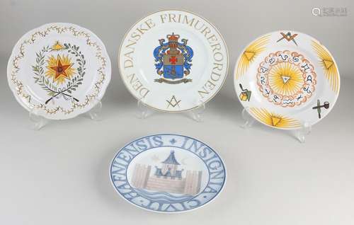 Four Freemason plates Ø 23 - 25 cm.