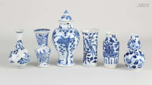 Six Chinese vases, H 9 - 15 cm.