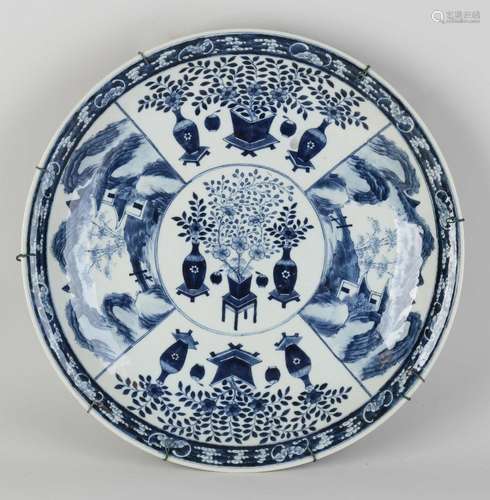 Large Chinese dish Ø 41 cm.