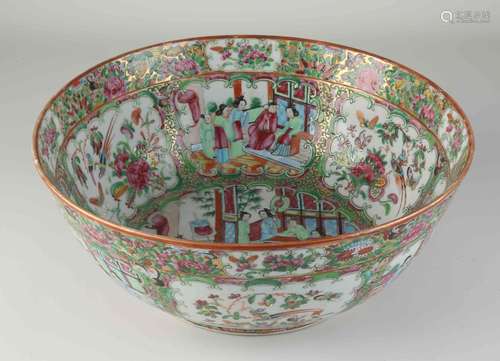 Very large Chinese Cantonese bowl Ø 34 cm.