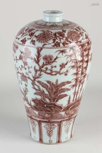 Chinese Mei Ping vase, H 37 cm.