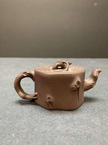 Chinese teapot- signed - AS IS