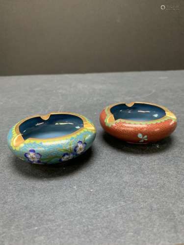 Lot of two cloisonne ash trays - AS IS