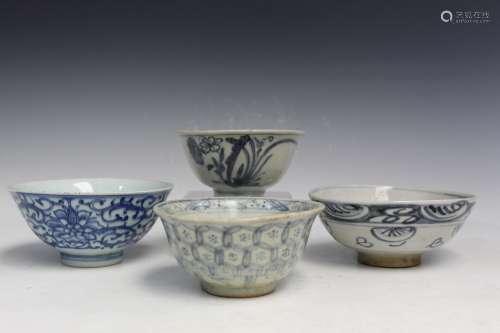 Four Pieces of Chinese Blue and White Porcelain Bowls