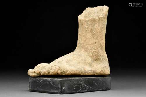 ETRUSCAN TERRACOTTA VOTIVE LEFT FOOT