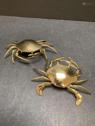 Lot of two vintage brass crab ashtrays - AS IS