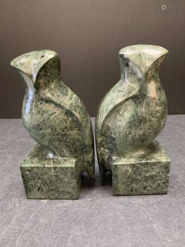 Lot of two marble owl sculptures - AS IS