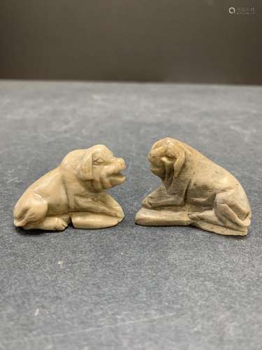 Lot of two Chinese soapstone carved pigs - AS IS