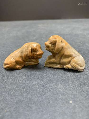 Lot of two Chinese soapstone carved pigs - AS IS