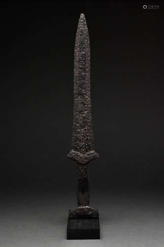 A SCYTHIAN IRON ACINACES LONG SWORD