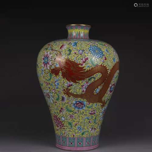 A fencai glaze vase meiping