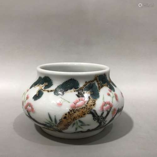 Fencai glaze waterpot