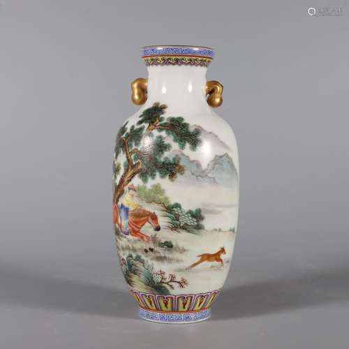 A fencai glaze decorative vase