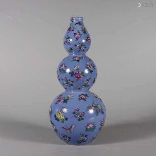 A blue ground double gourds vase