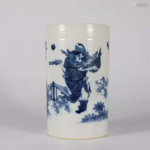 A blue and white brush pot