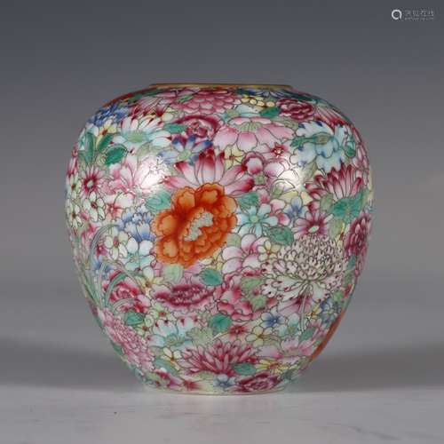 A fencai glaze jar qianlong period