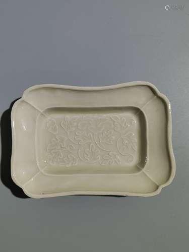 A molded porcelain plate