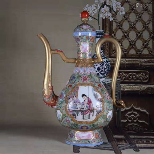 A fencai glaze and gilt ewer