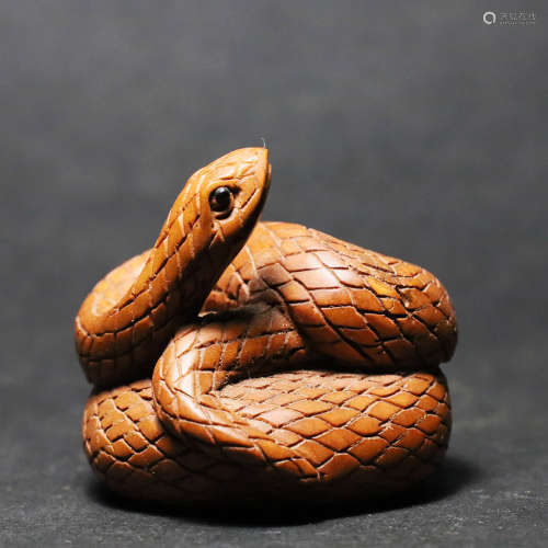 黄杨木雕蛇
