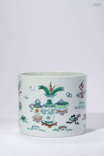 Doucai Antiques Brush Pot, Kangxi Mark
