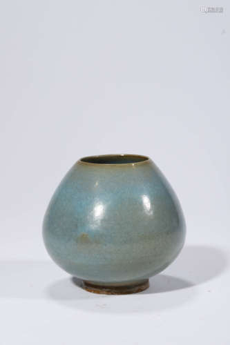 Celadon Glaze Heart-shape Jar