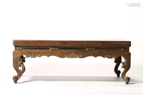 Huali Carved Antiques Stand Table