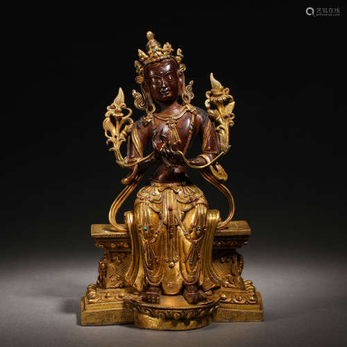 Gilt bronze statue of Guanyin sitting
