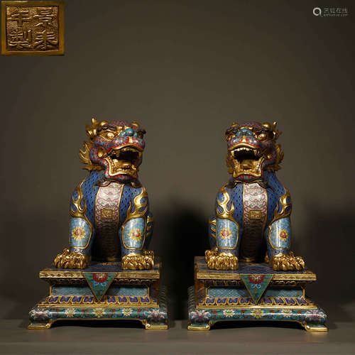 Qing Dynasty cloisonne lion ornaments