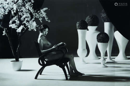 杨福东（b.1971） 2013年作 New Womens（无图） 摄影/黑白