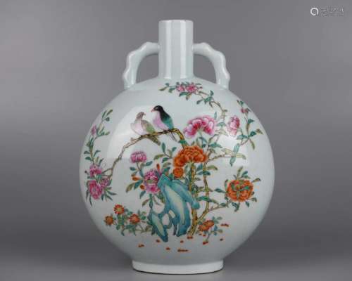 A Chinese Famille Rose Moon Flask Qing Dyn.