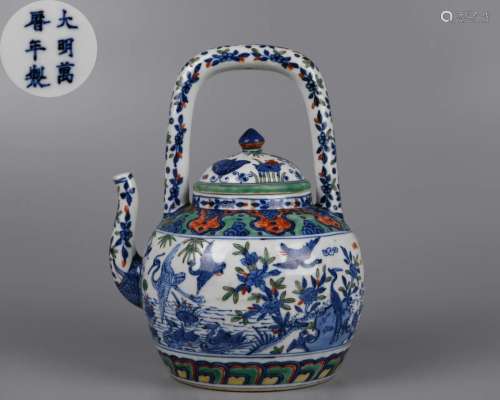 A Chinese Famille Verte Teapot Wanli Period