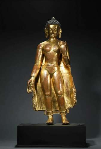 A Gilt Bronze Sakyamuni Buddha Statue (in the early