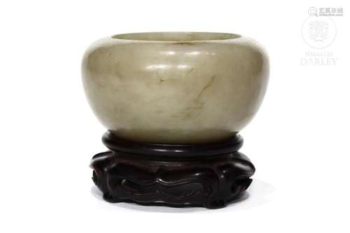 Jade vessel, Qing dynasty.