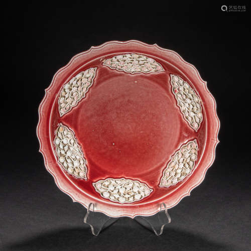 CHINESE RED GLAZE FLOWER MOUTH PLATE, MING DYNASTY