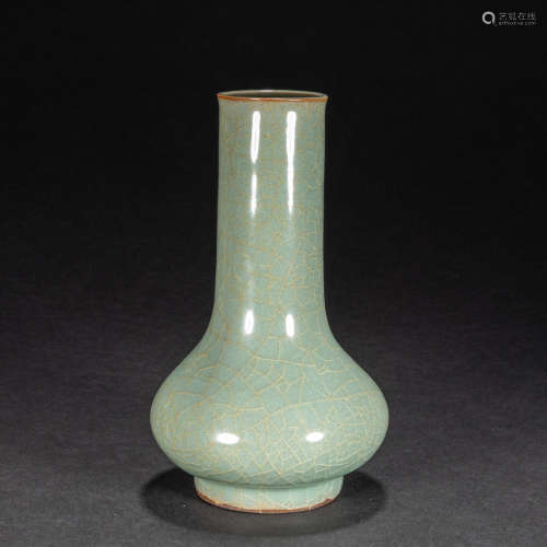 CHINESE IMPERIAL WARE VASE, SONG DYNASTY