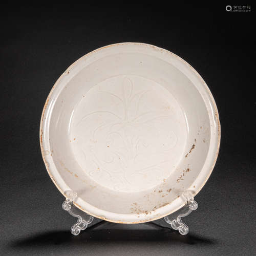 CHINESE DING WARE PLATE, SONG DYNASTY