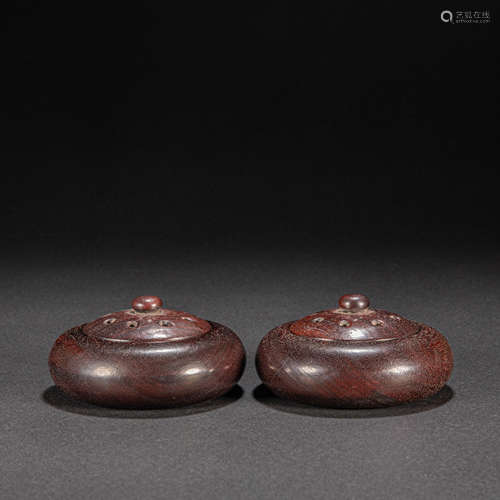 A PAIR OF CHINESE ROSEWOOD SMOKE STOVES, QING DYNASTY