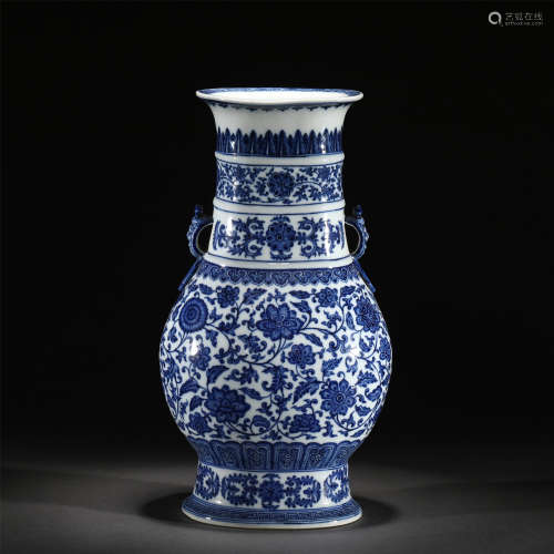 A BLUE&WHITE ENTWINE BRANCHES FLOWERS VASE /QING DYNASTY