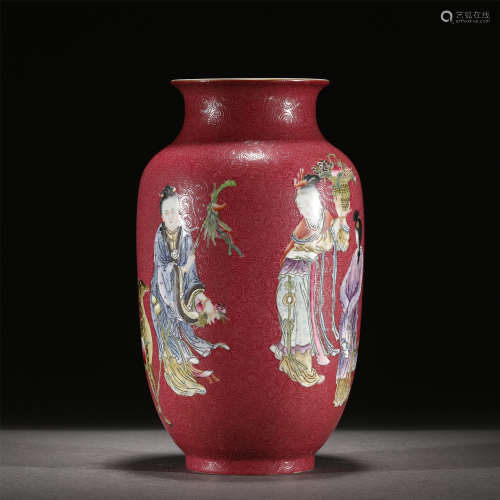 A RED GLAZED PORCELAIN VASE