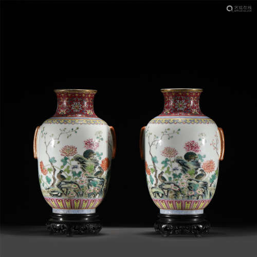 A PAIR OF FAMILLE ROSE FLOWERS VASES /QING DYNASTY