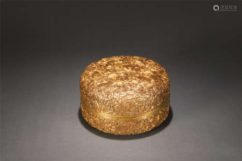 A PAIR OF GILT BRONZE ROUND LIDDED BOXES