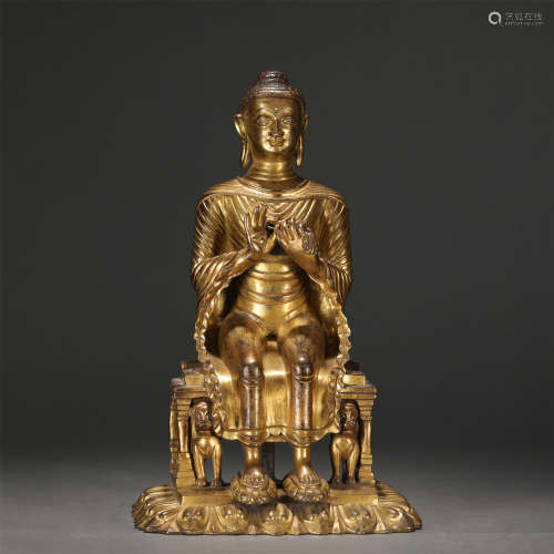 A GILT BRONZE FIGURE OF BUDDHA STATUE  /QING DYNASTY