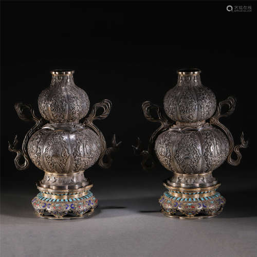 A PAIR OF GILT SILVER DOUBLE-GOURDS VASES