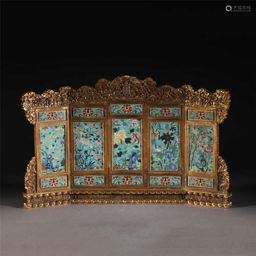 A GILT BRONZE INLAID CLOISONNE ENAMEL TABLE SCREEN