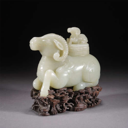 A WHITE JADE RAM DECORATIONS