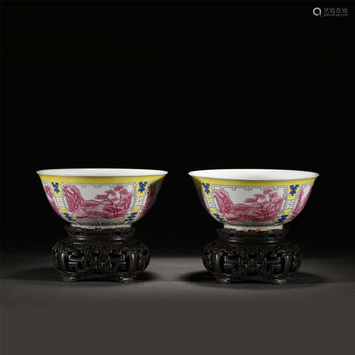 A PAIR OF ENAMEL FLOWER PORCELAIN BOWLS/QING DYNASTY