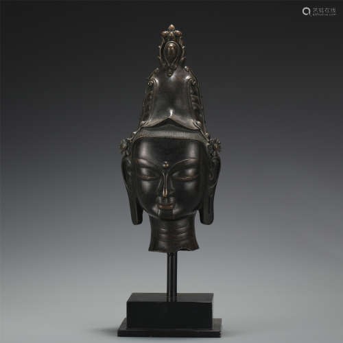 A BRONZE MIXED SILVER BUDDHA TOP/MING DYNASTY
