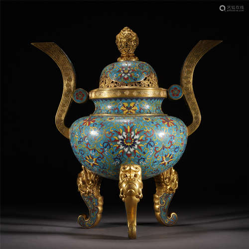 A CLOISONNE ENAMEL GILDING TRIPOD INCENSE BURNER