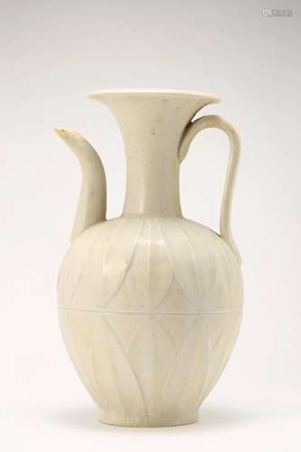 Incised Ding Ware Ewer