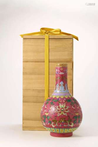 Falangcai Glaze Lotus Bottle Vase